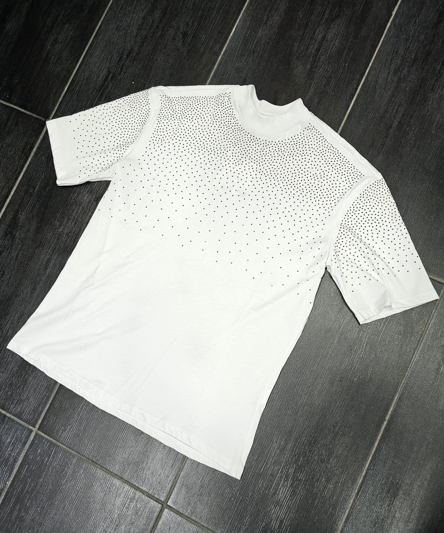 T-SHIRT MOD BRILLANTINATA 56