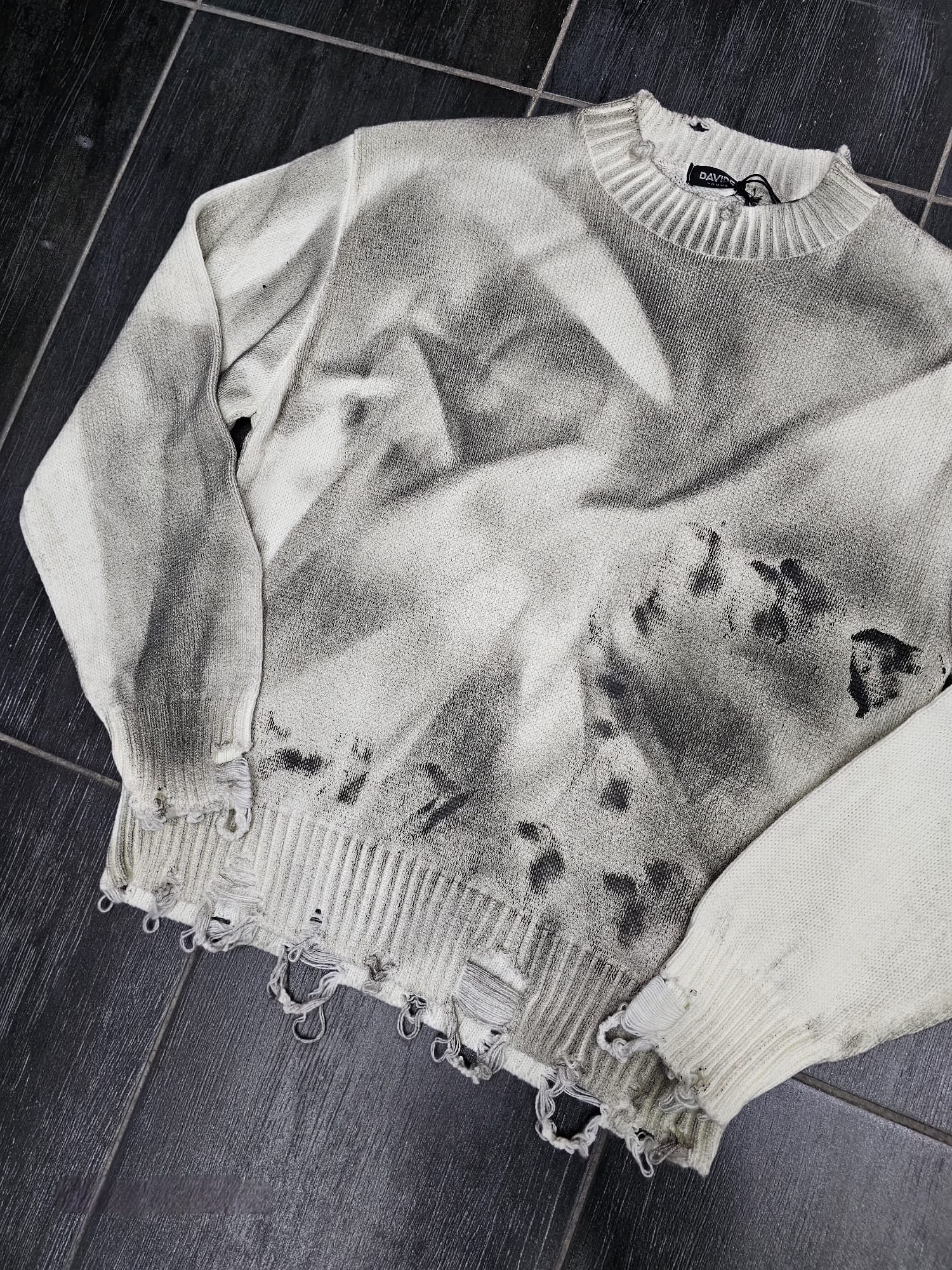 MAGLIONE SPAVENTOSO D01