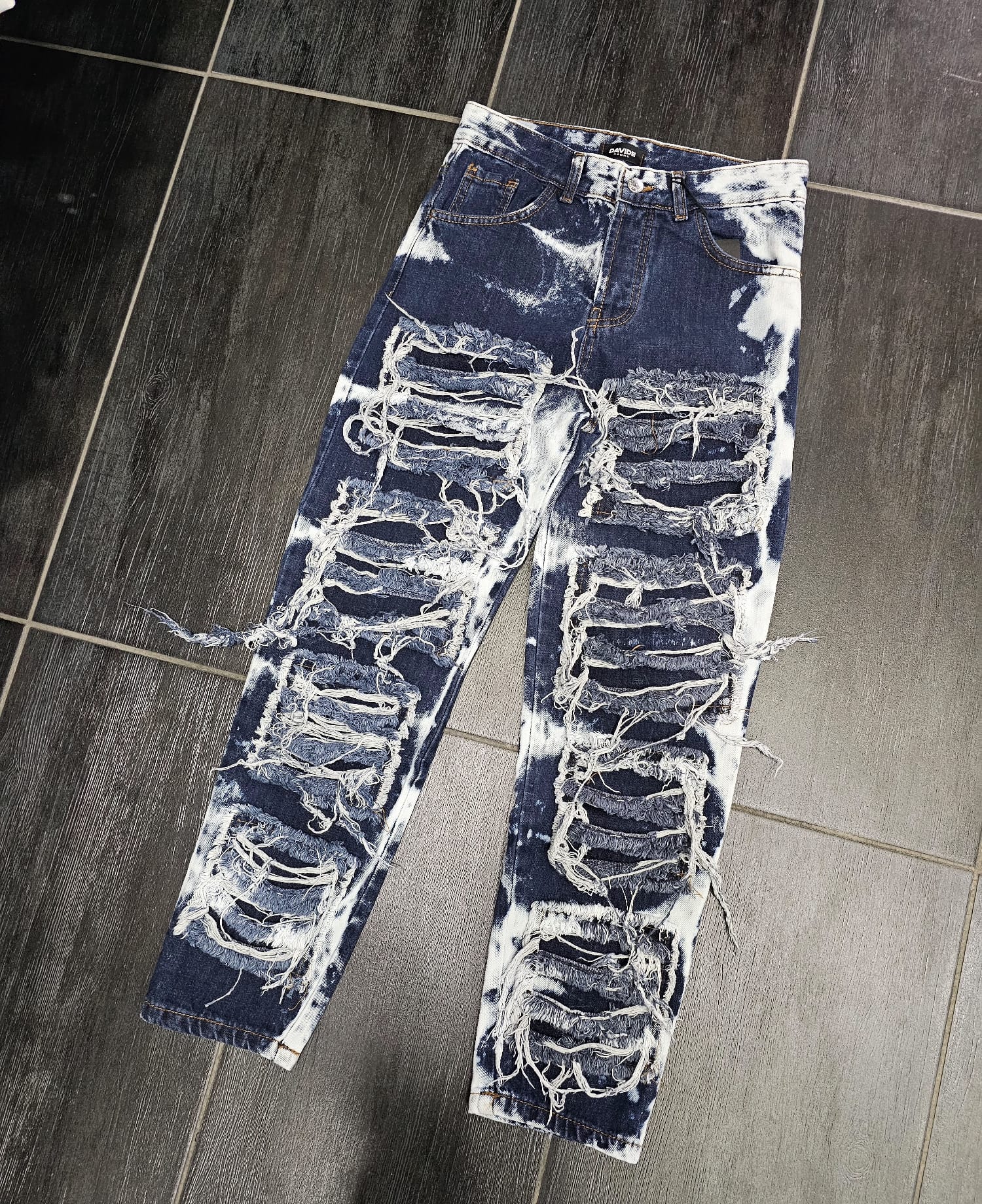 JEANS RIPPED MOD 107