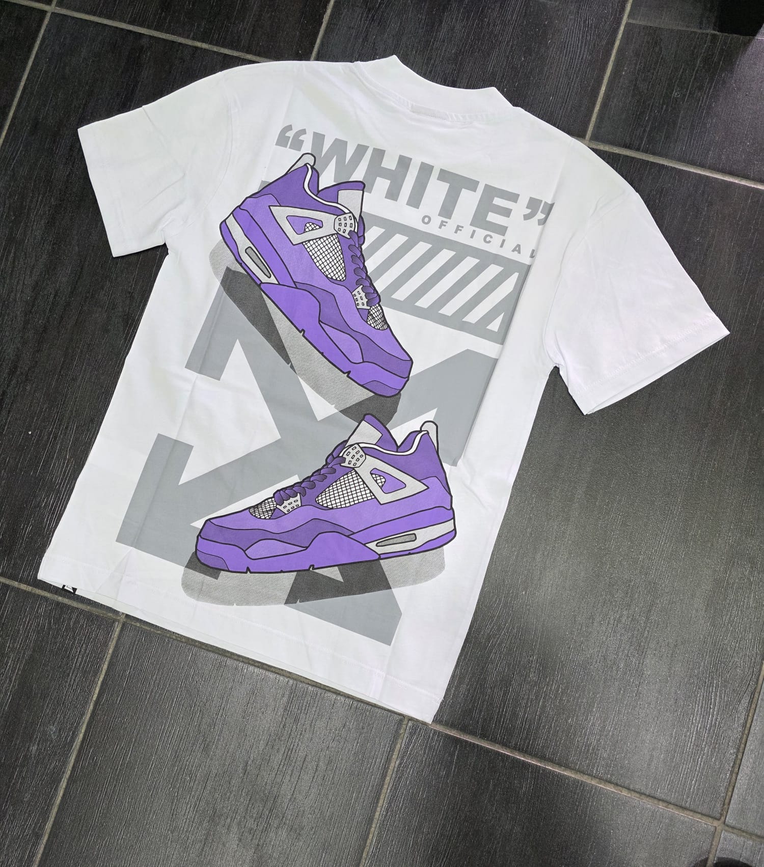 T-Shirt mod scarpa viola