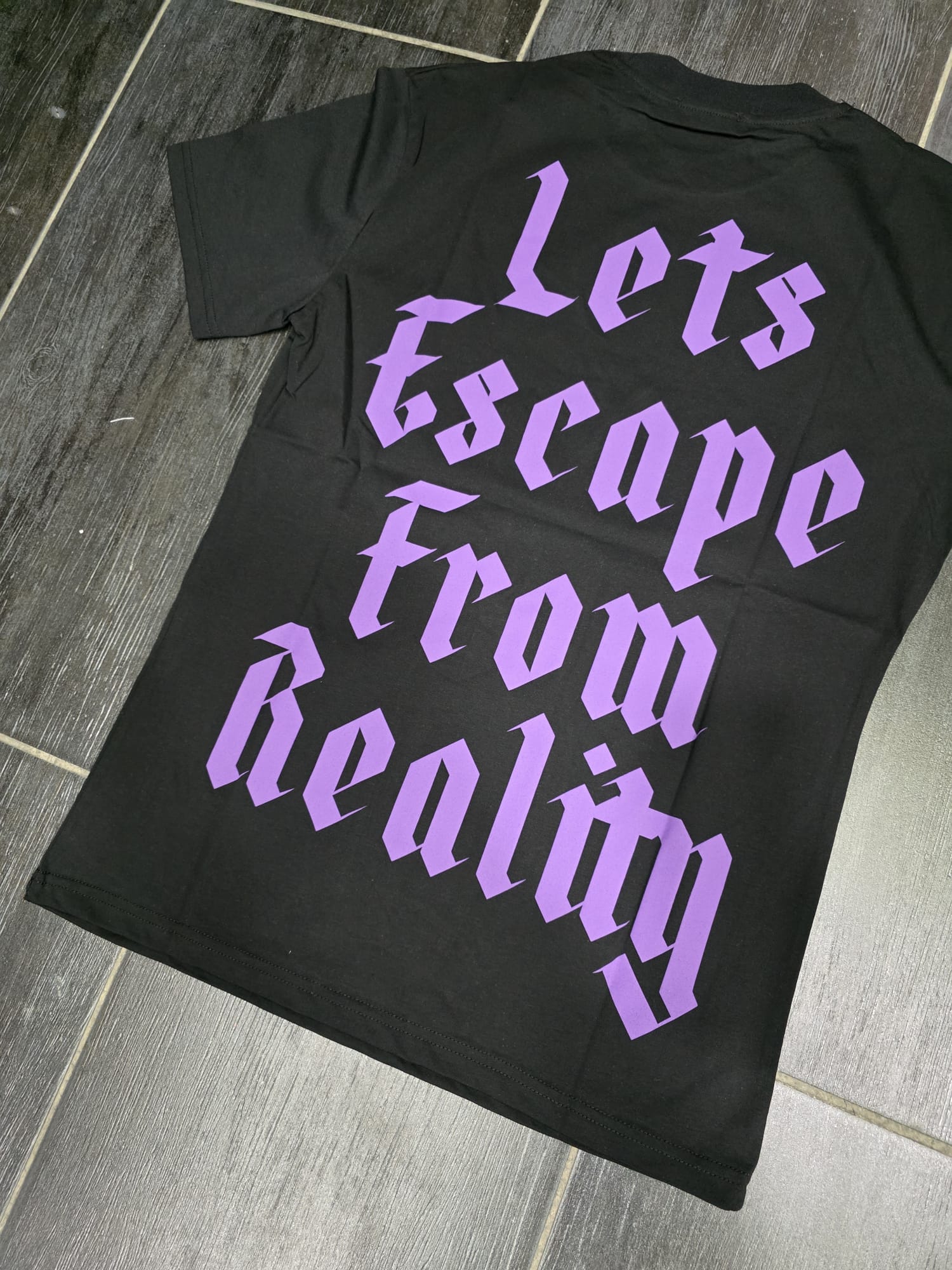 T-Shirt mod ESCAPE