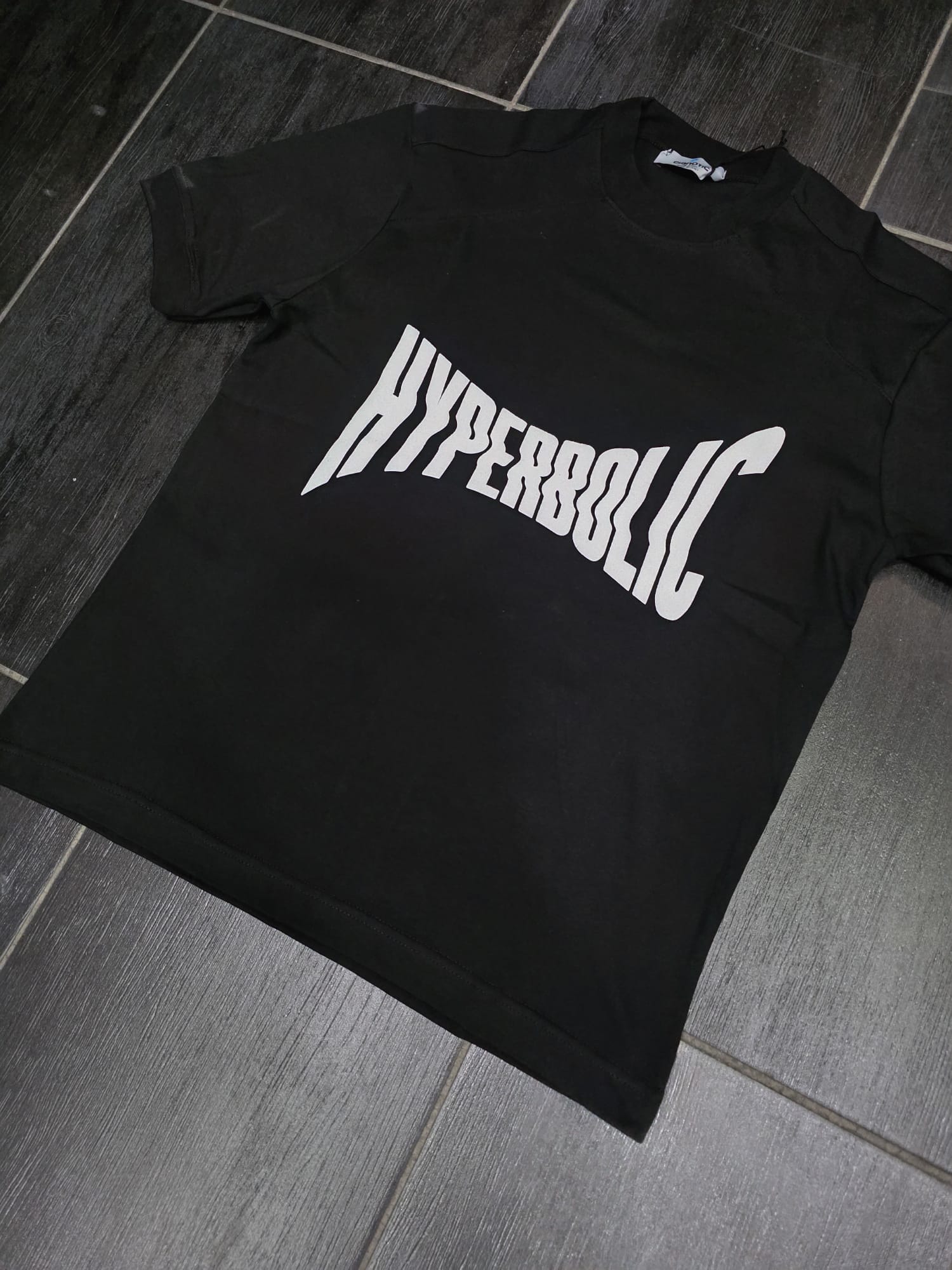 T-Shirt mod HYPERBOLIC