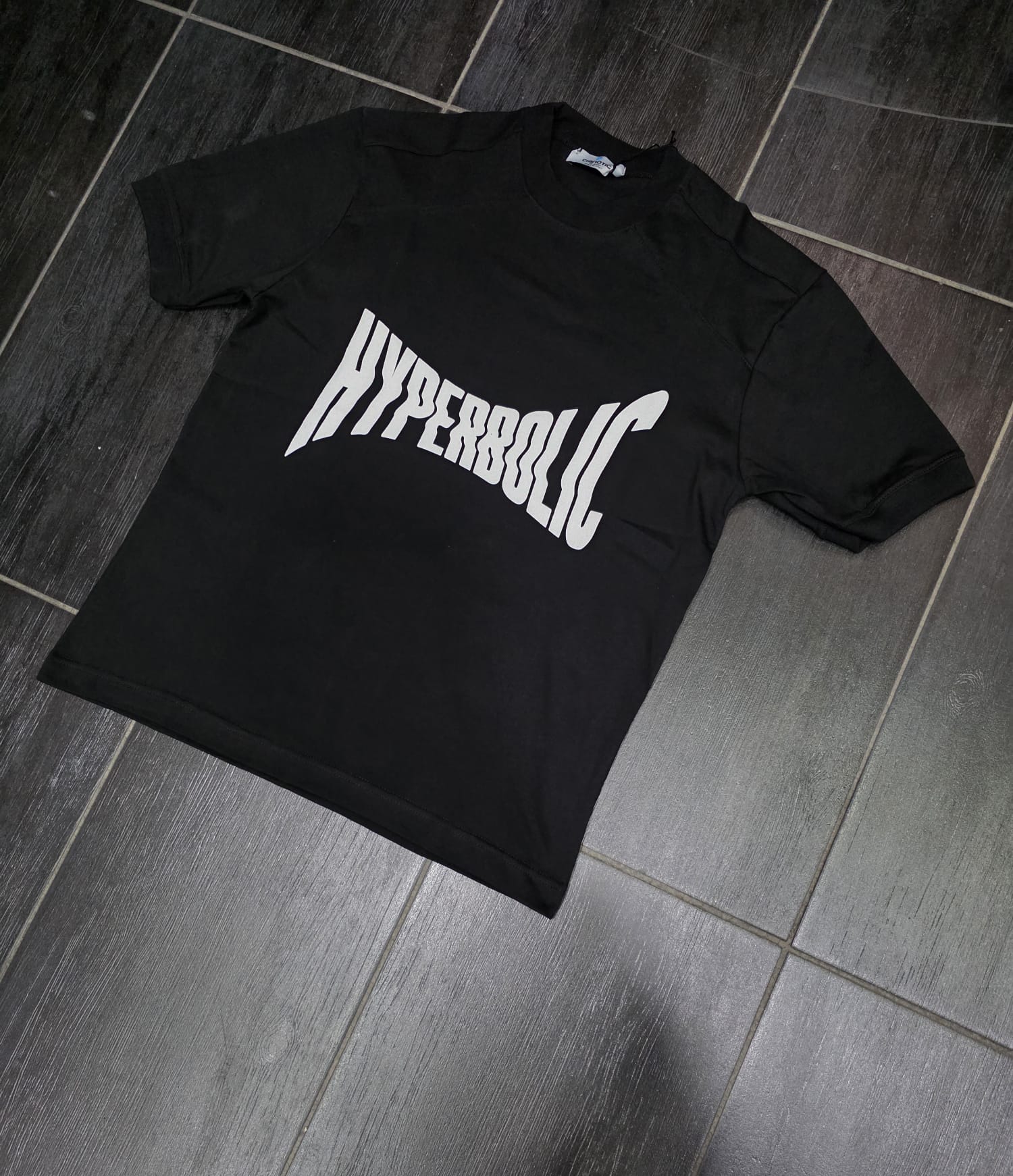 T-Shirt mod HYPERBOLIC