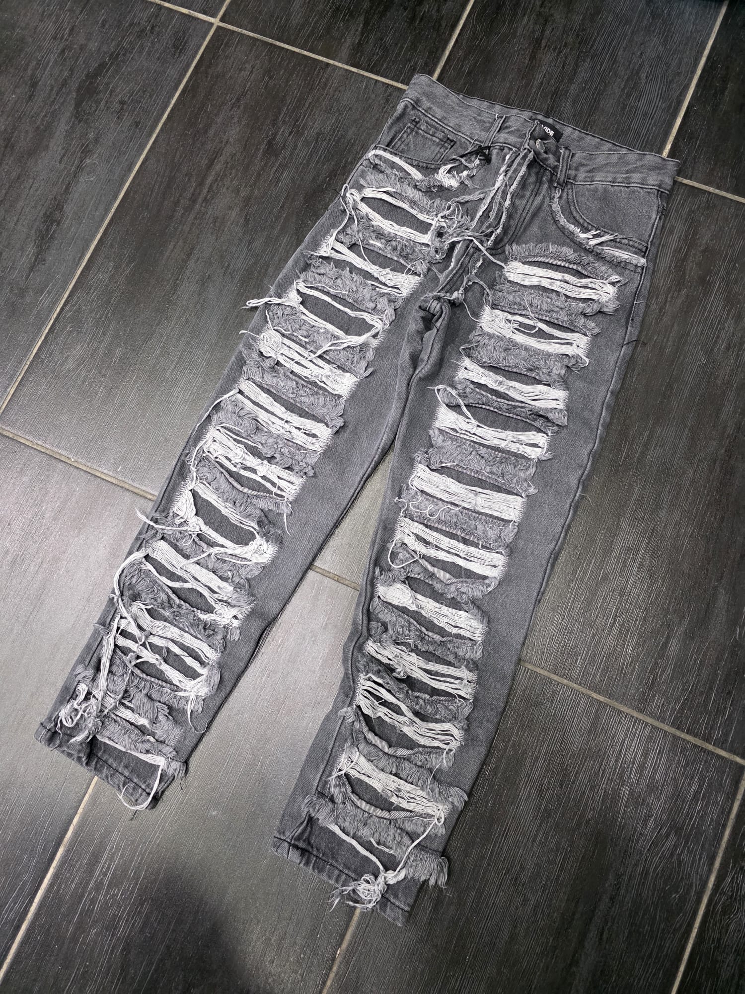 JEANS RIPPED MOD 131