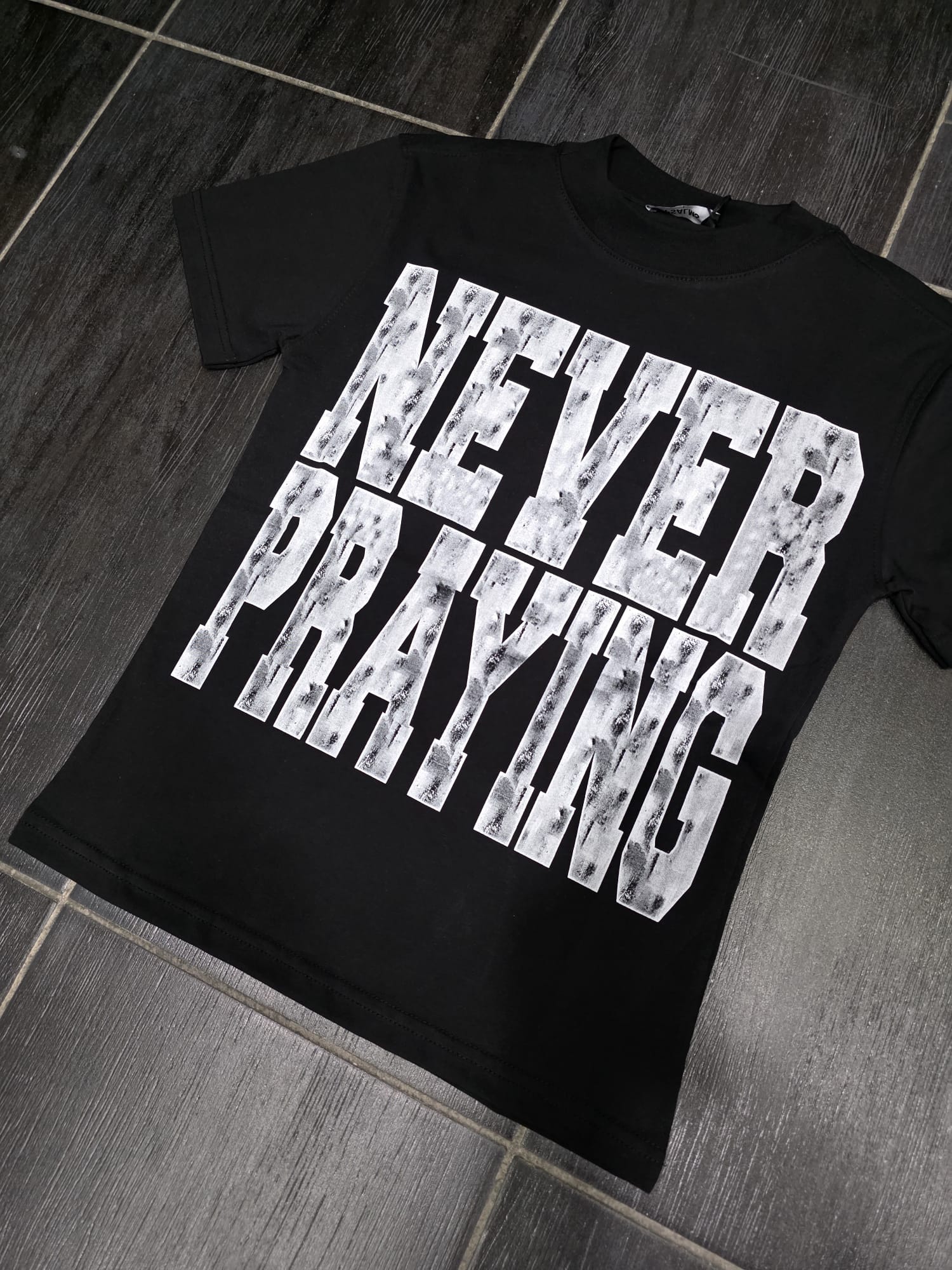 T-SHIRT MOD NEVER