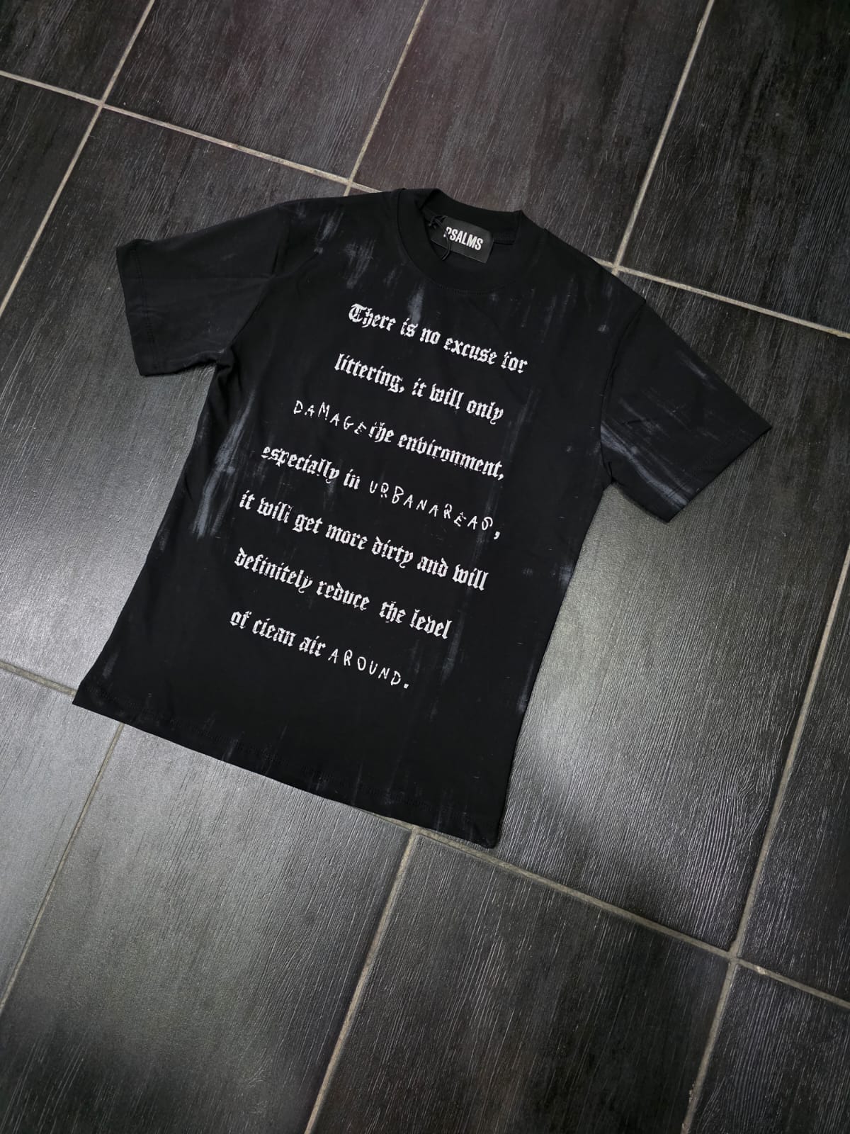 T-SHIRT MOD SCRITTE