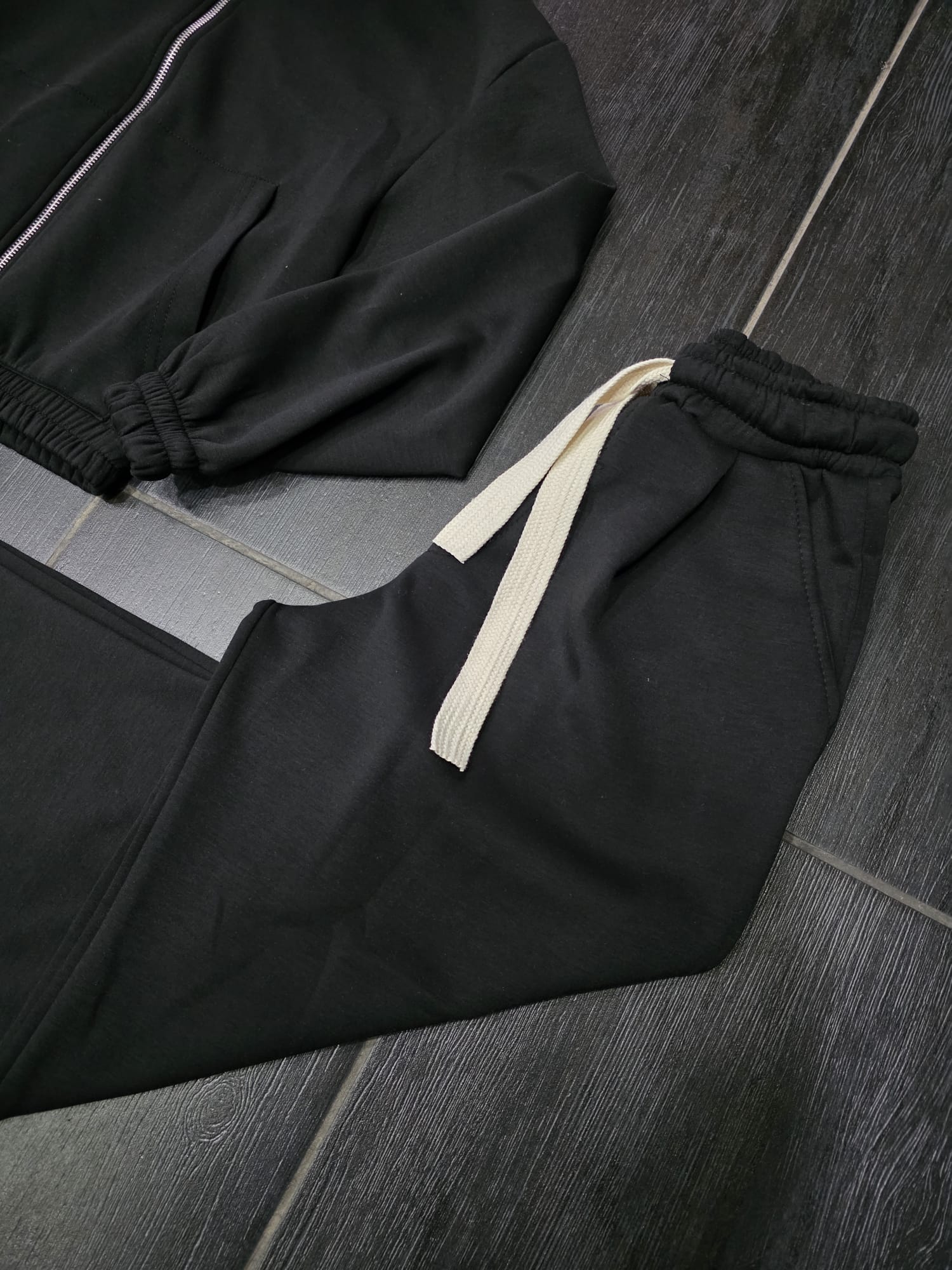 TUTA BASIC J