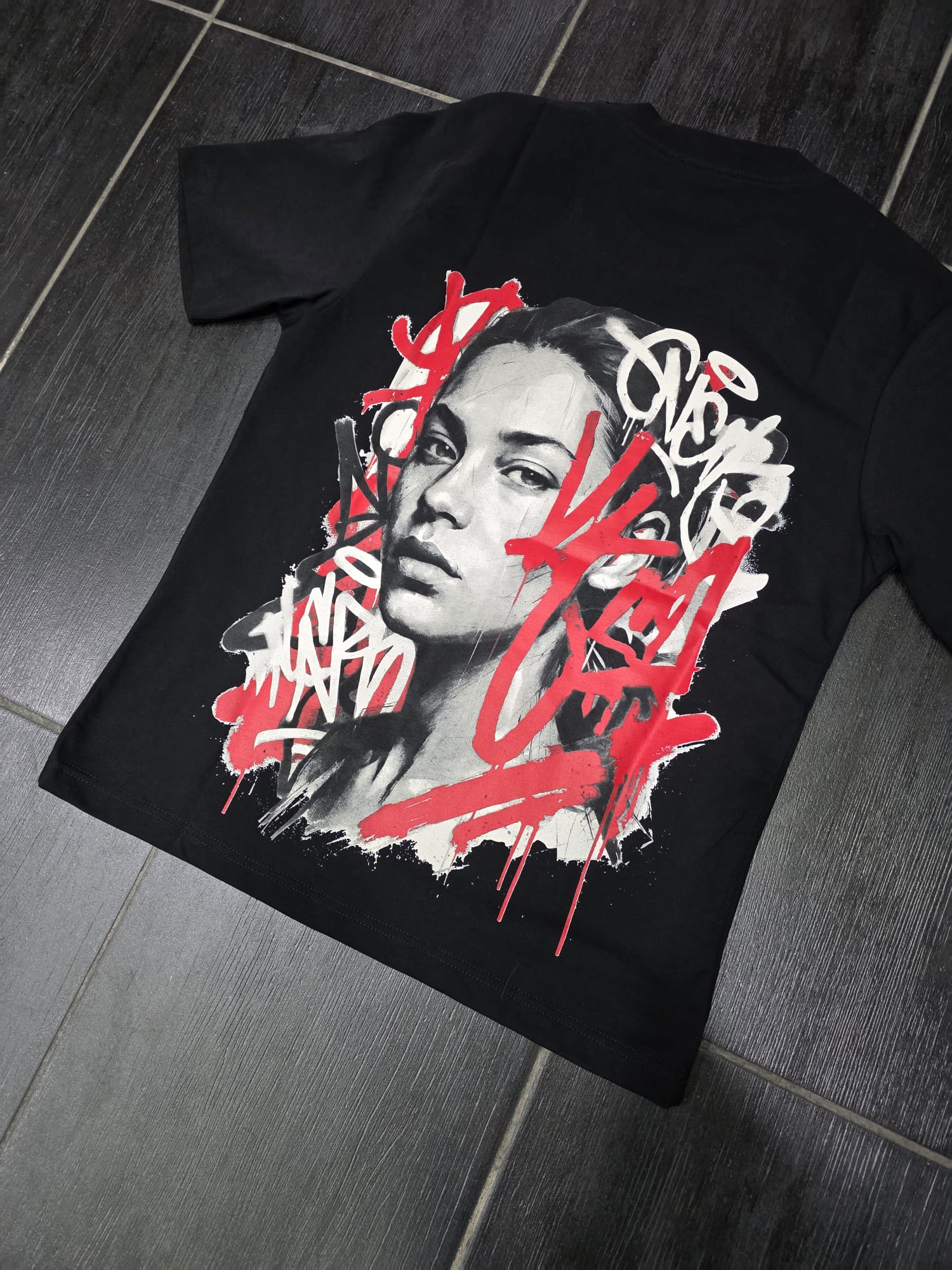 T-SHIRT MOD LA LADRA 222