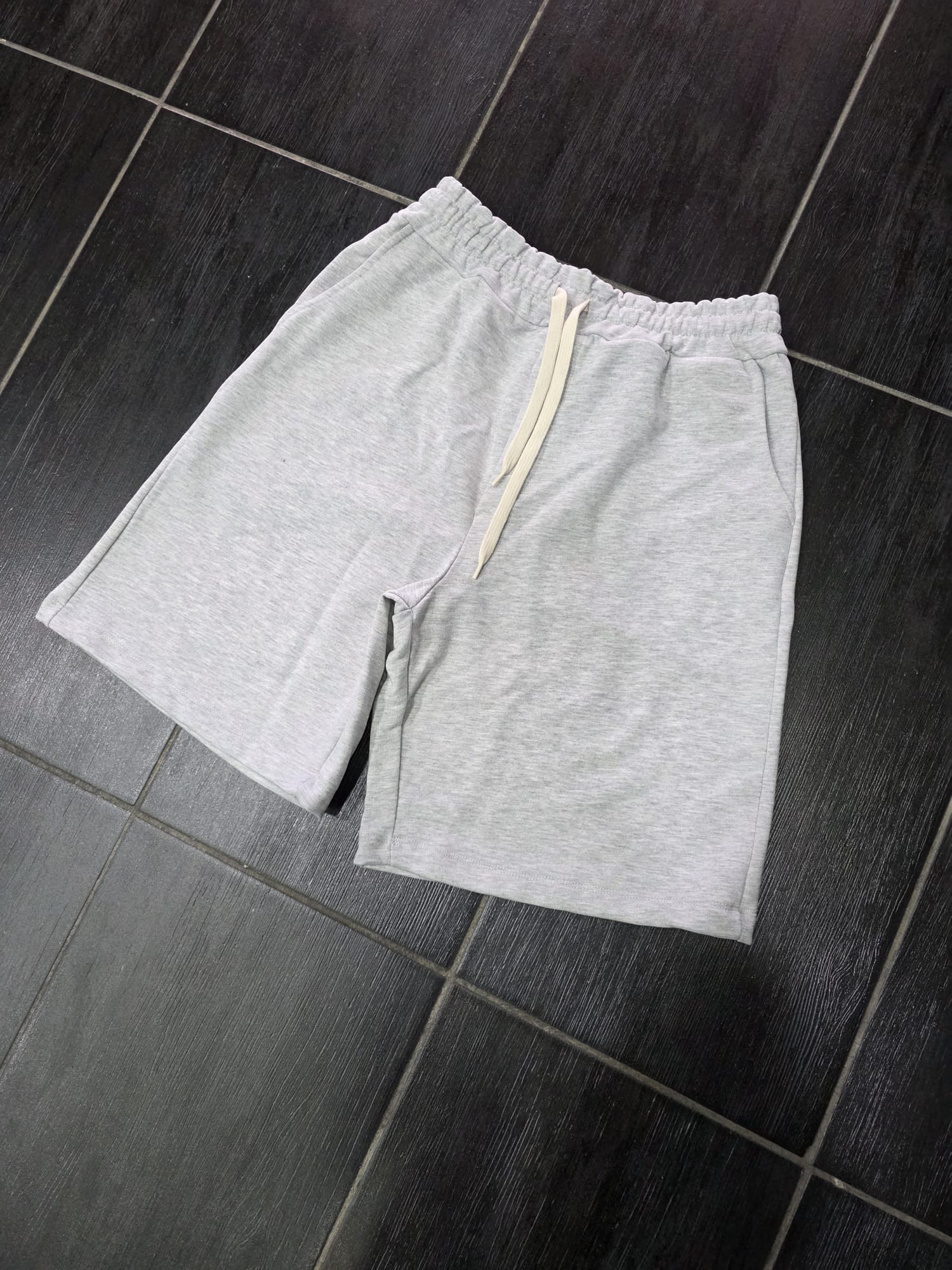 BERMUDA lacci beige