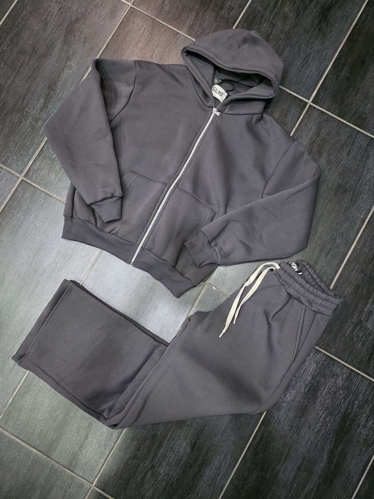 TUTA MOD BASIC ZIP 131
