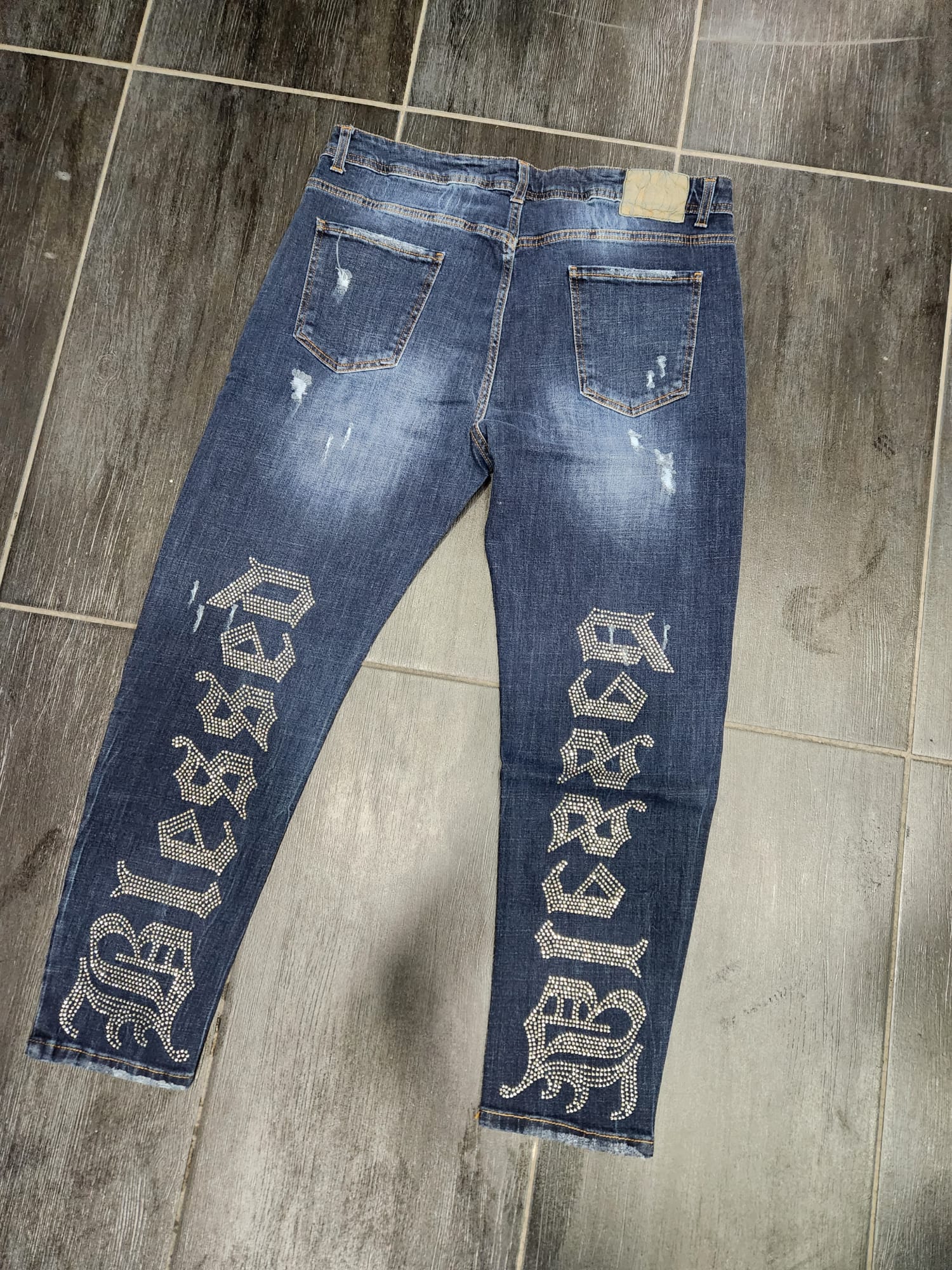 jeans mod blassed