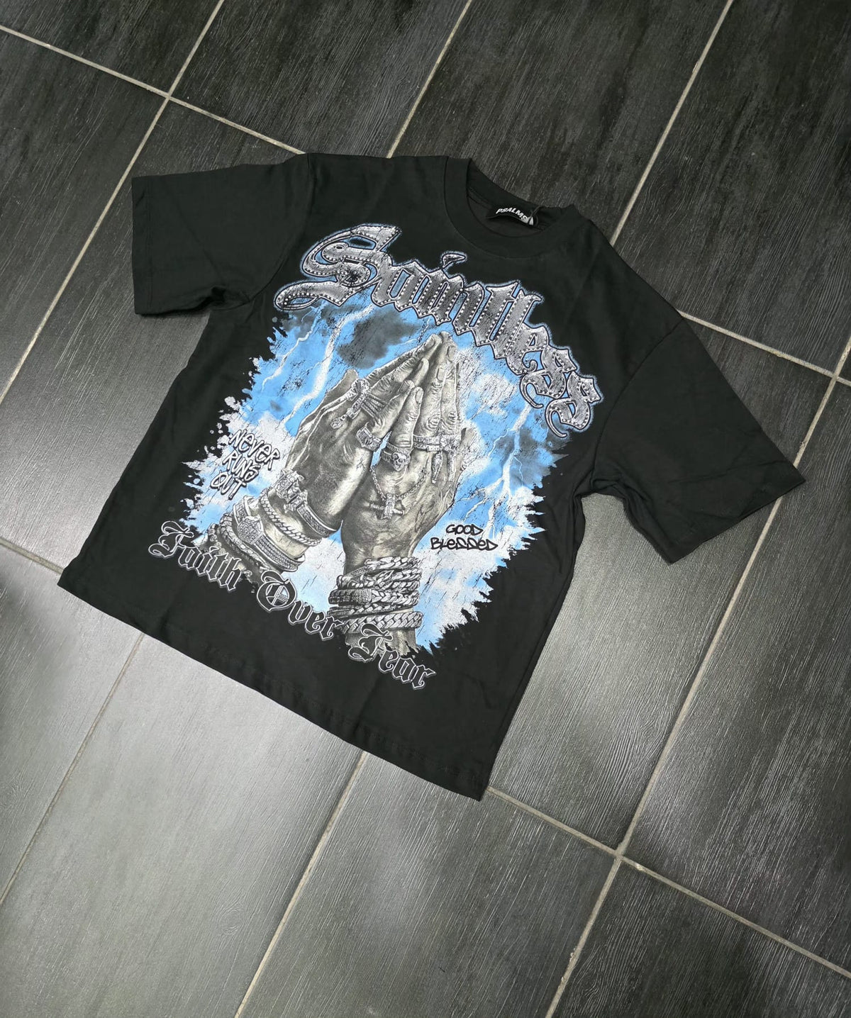 T-Shirt SAINT LESS 767