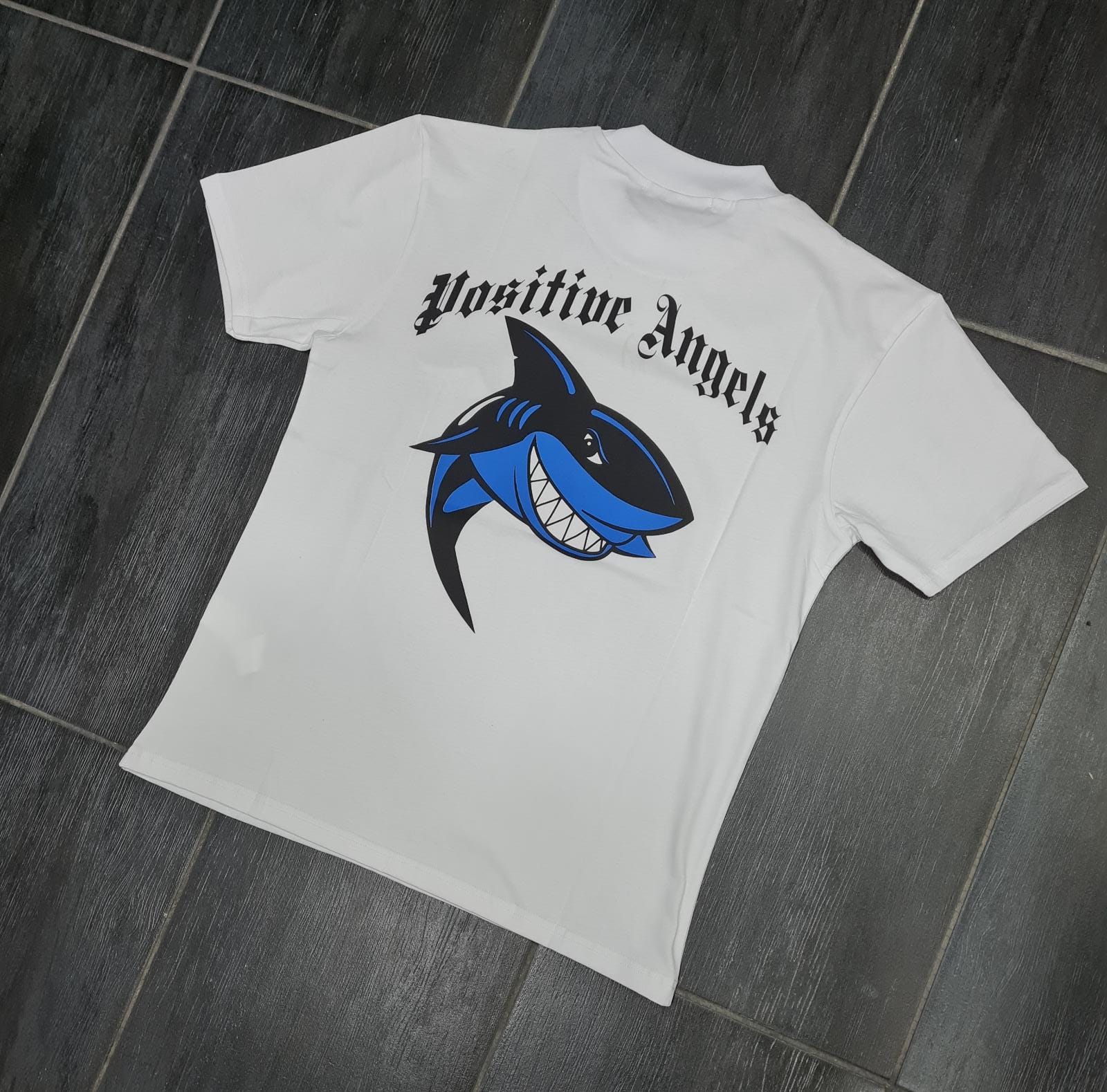 T-Shirt shark positive