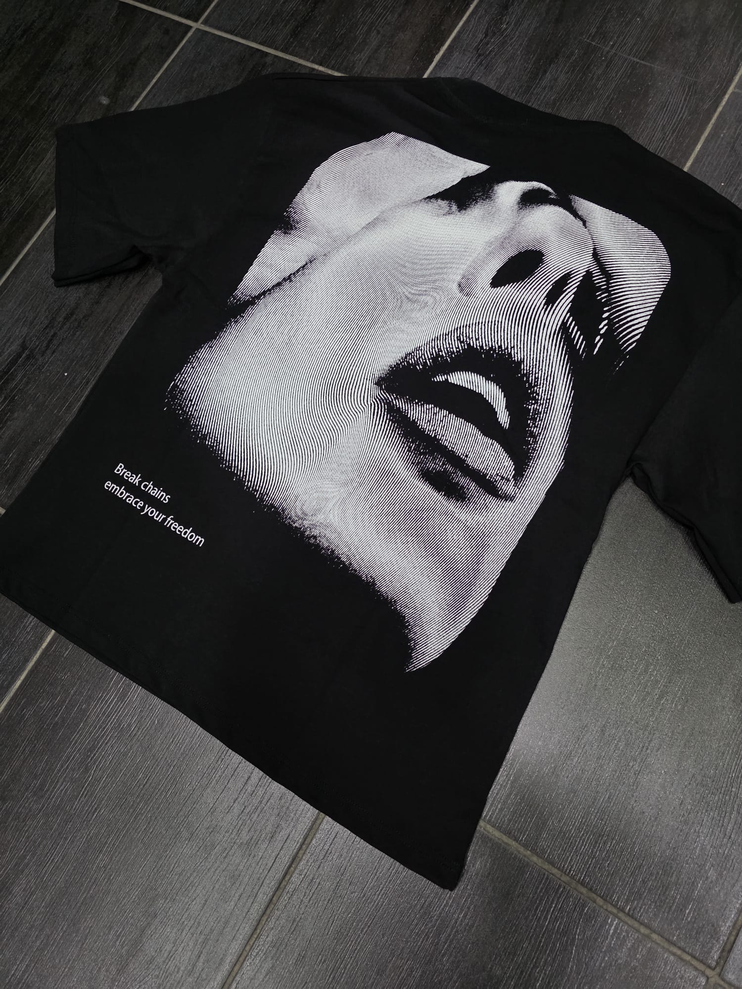 T-Shirt  mod FACE 2