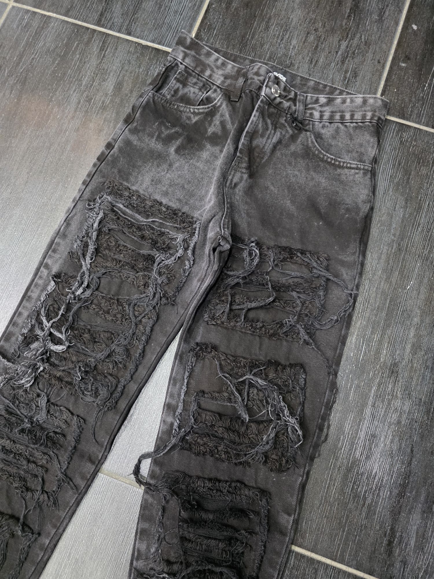 JEANS RIPPED MOD 108