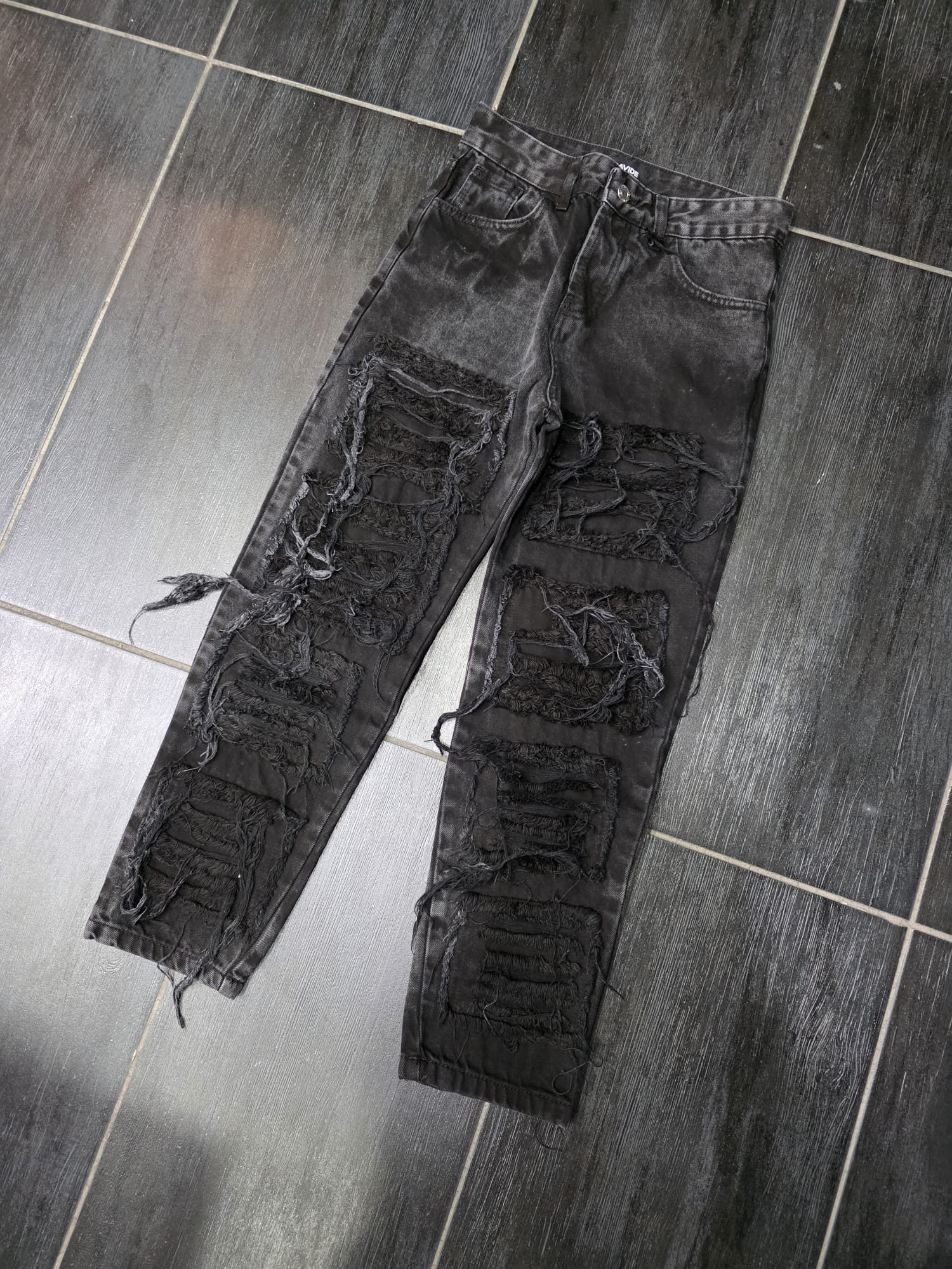 JEANS RIPPED MOD 108