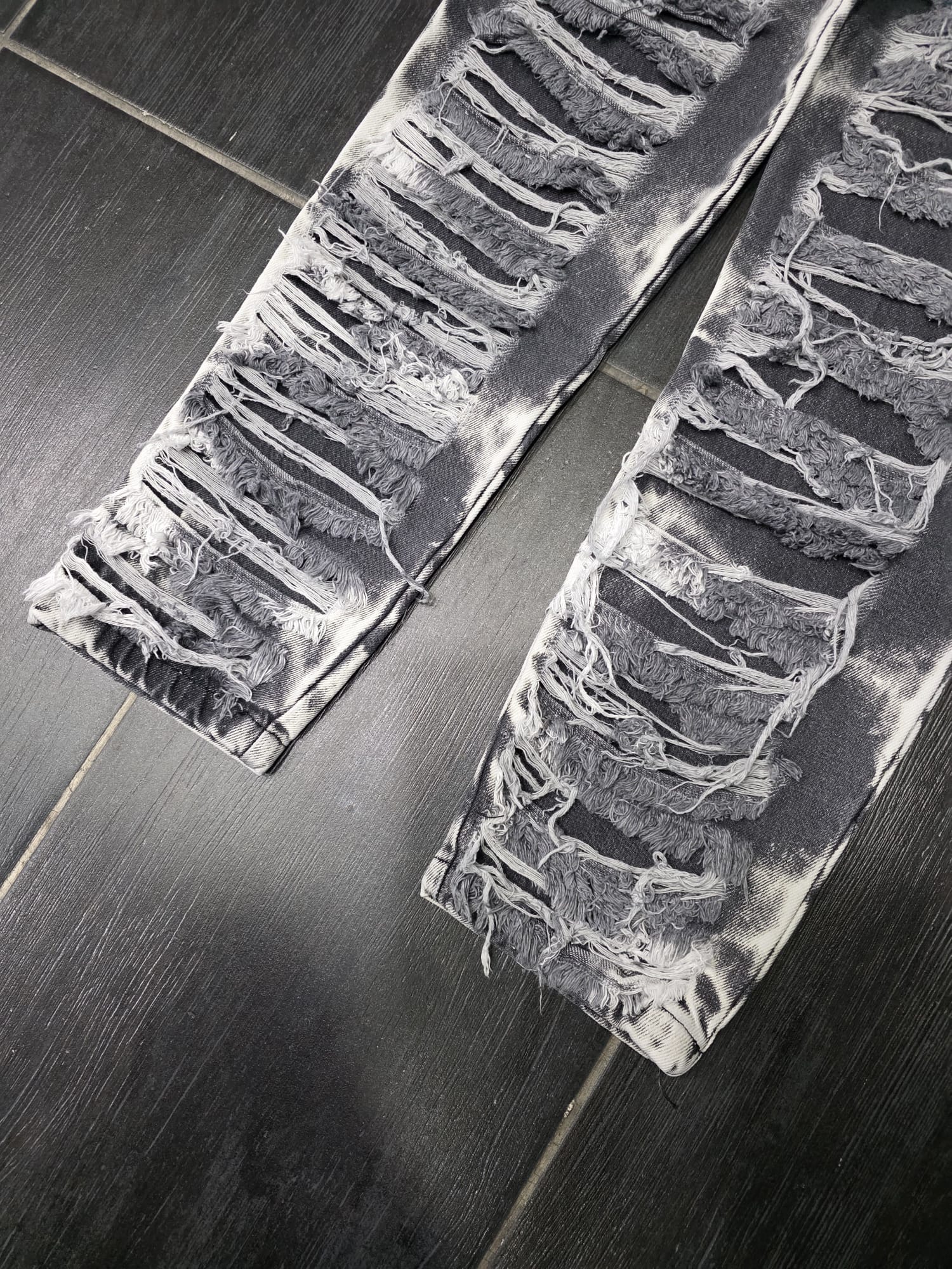 JEANS RIPPED MOD 305