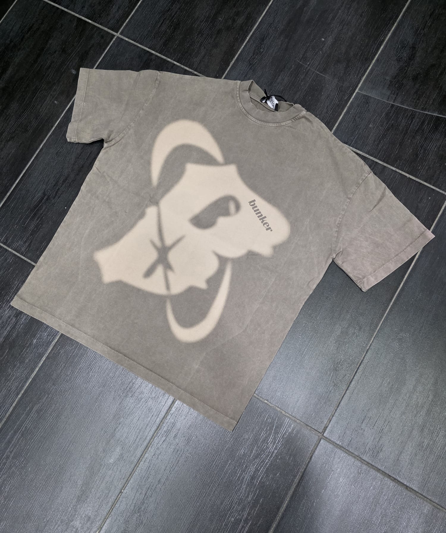 T-SHIRT BUNKER B