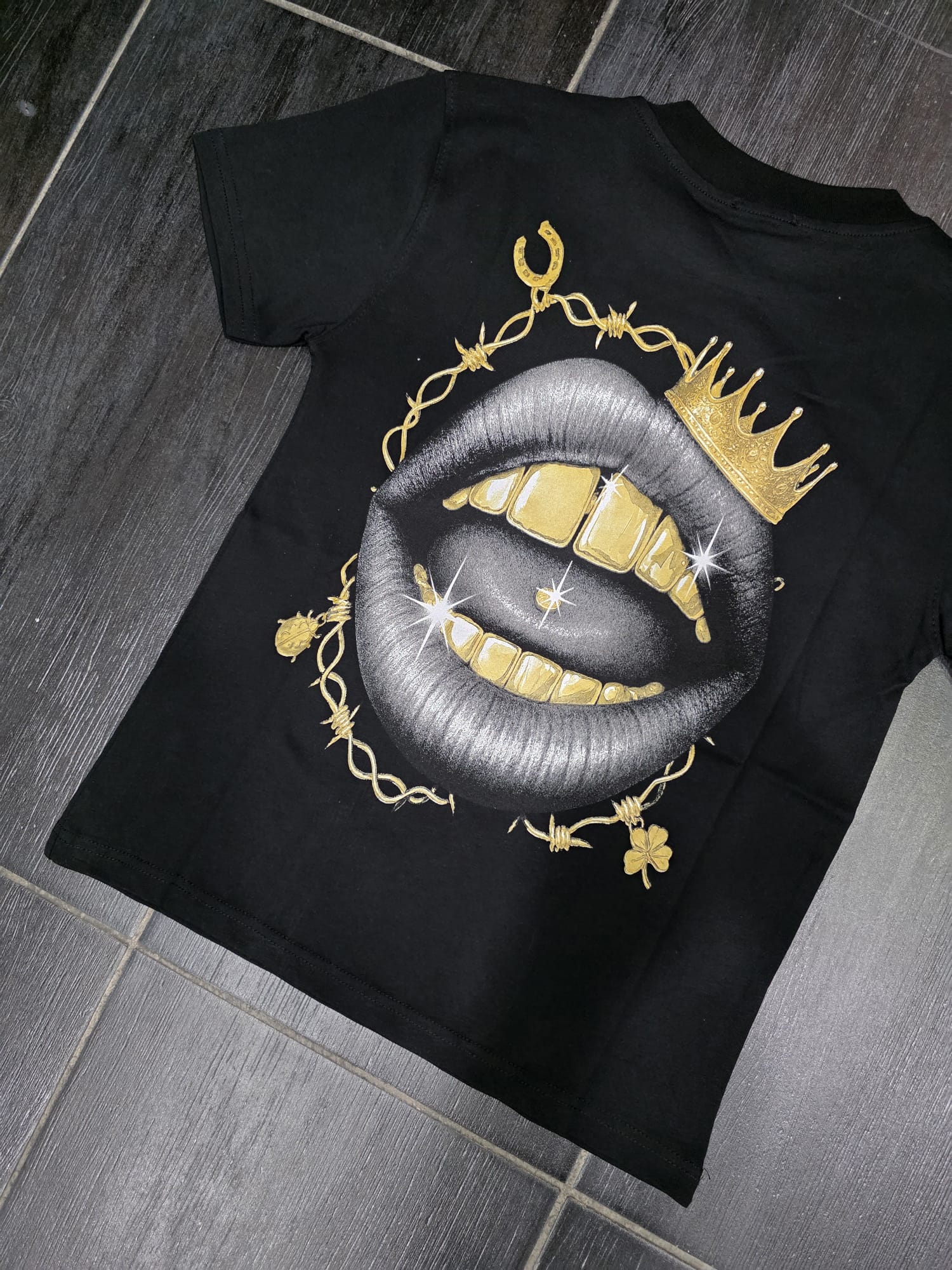 T-SHIRT MOD CORONA