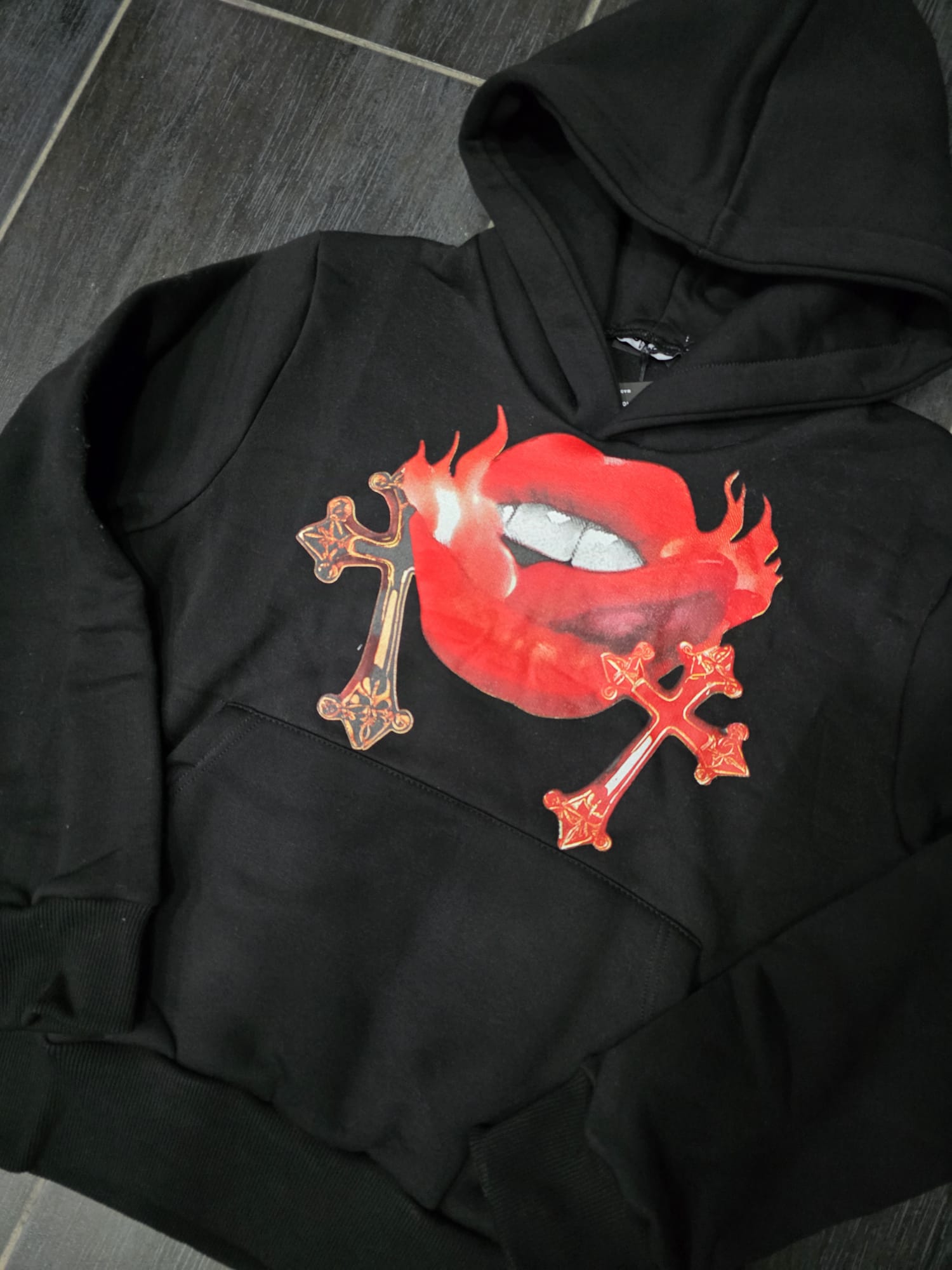 FELPA MOD BOCCA CROCI