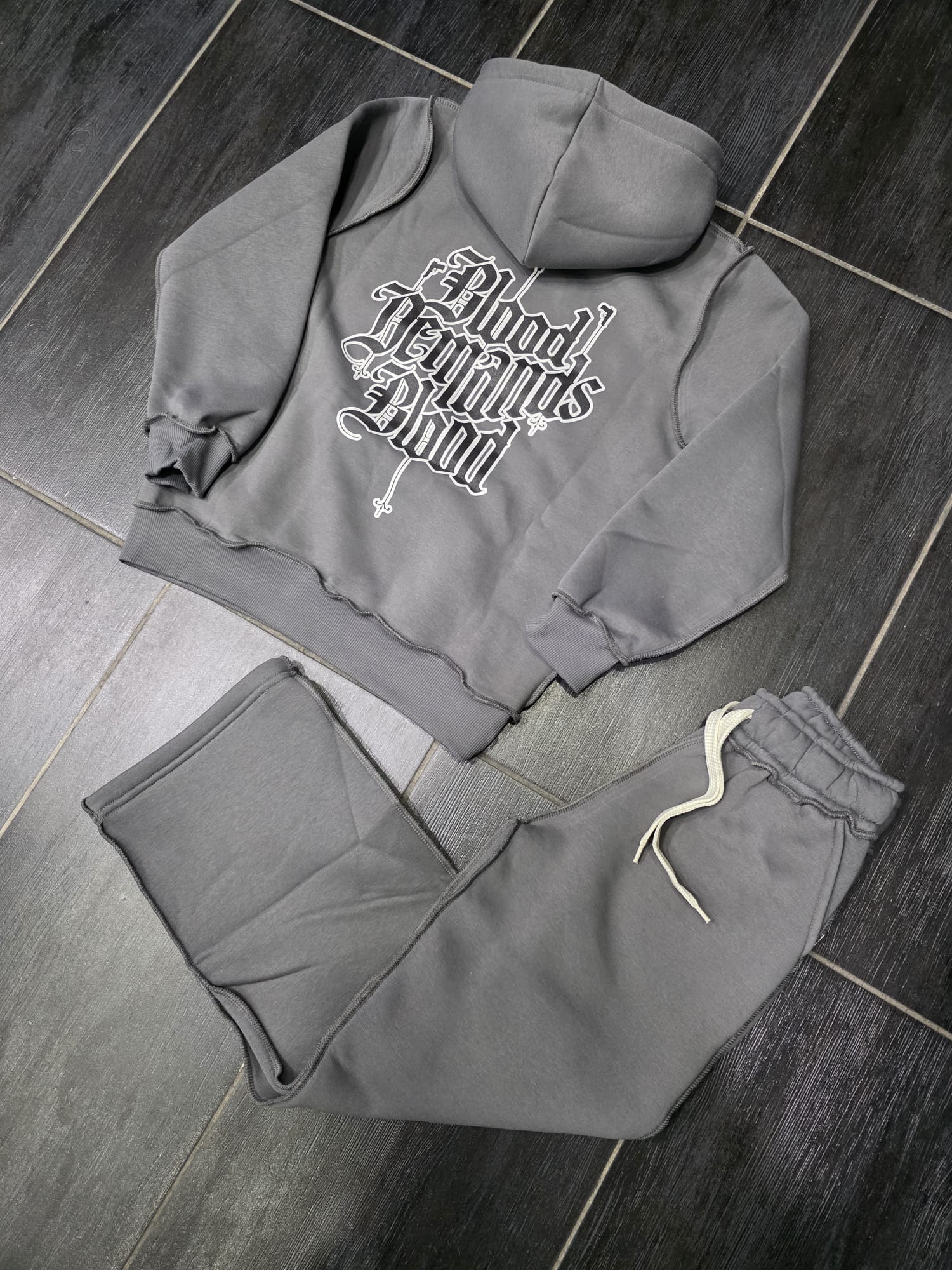 TUTA  BLOOD CIANOTIC