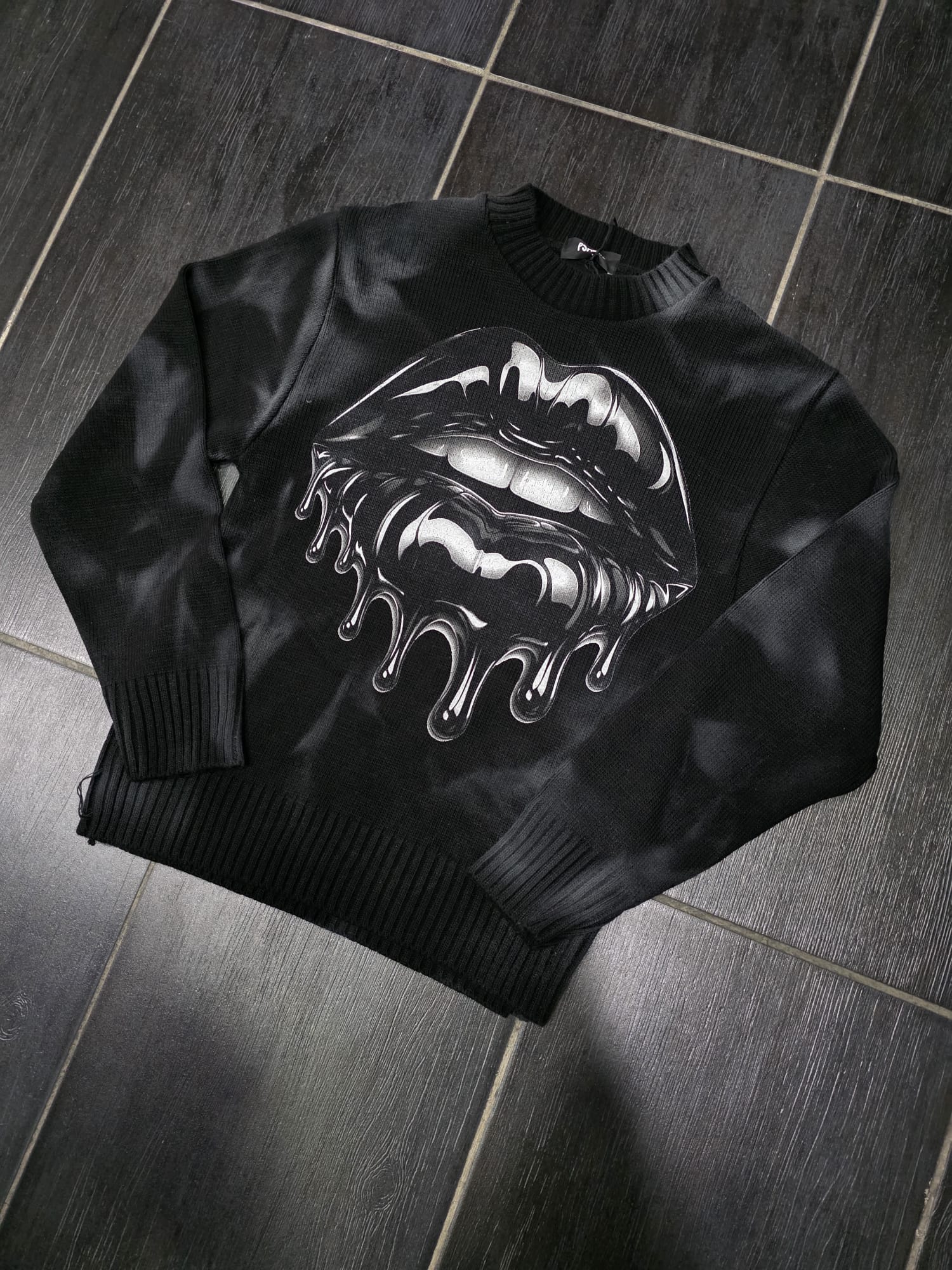 MAGLIONE MOD BOCCA J