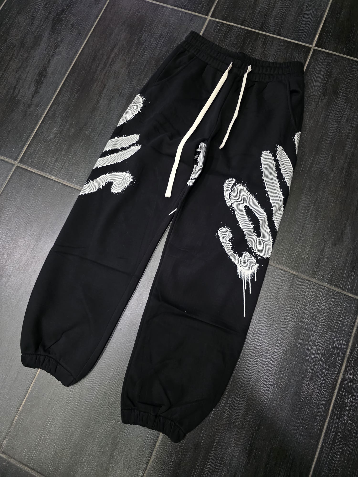 PANTATUTA MOD SPACE OUT