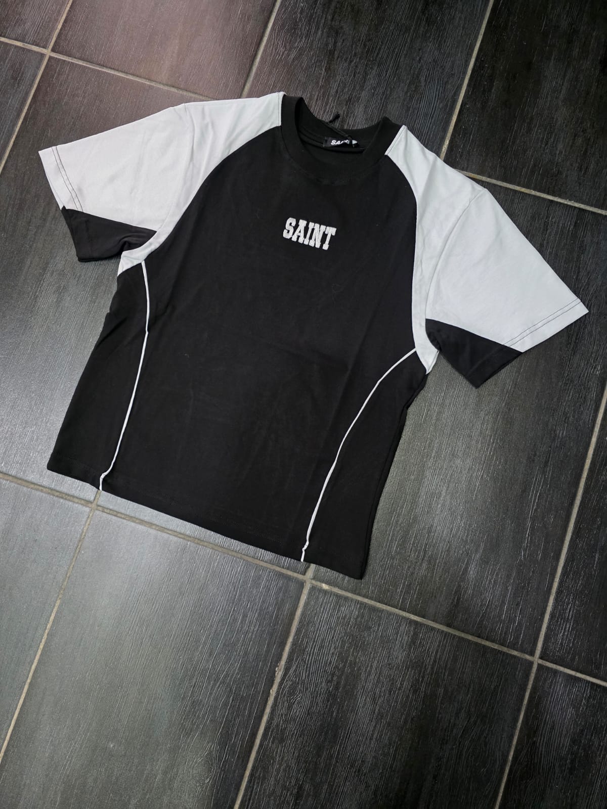 T-Shirt mod saint RICAMO