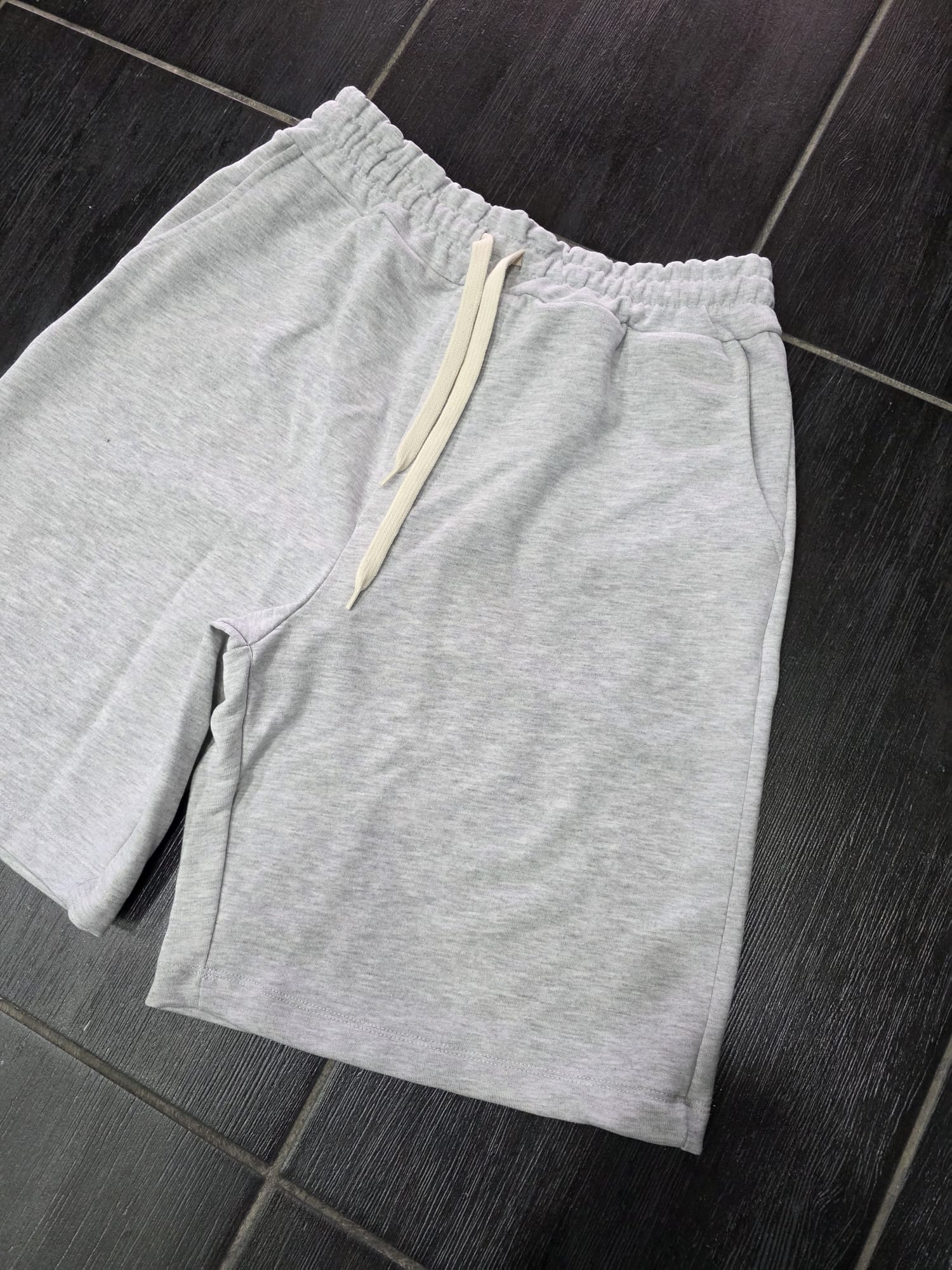 BERMUDA lacci beige