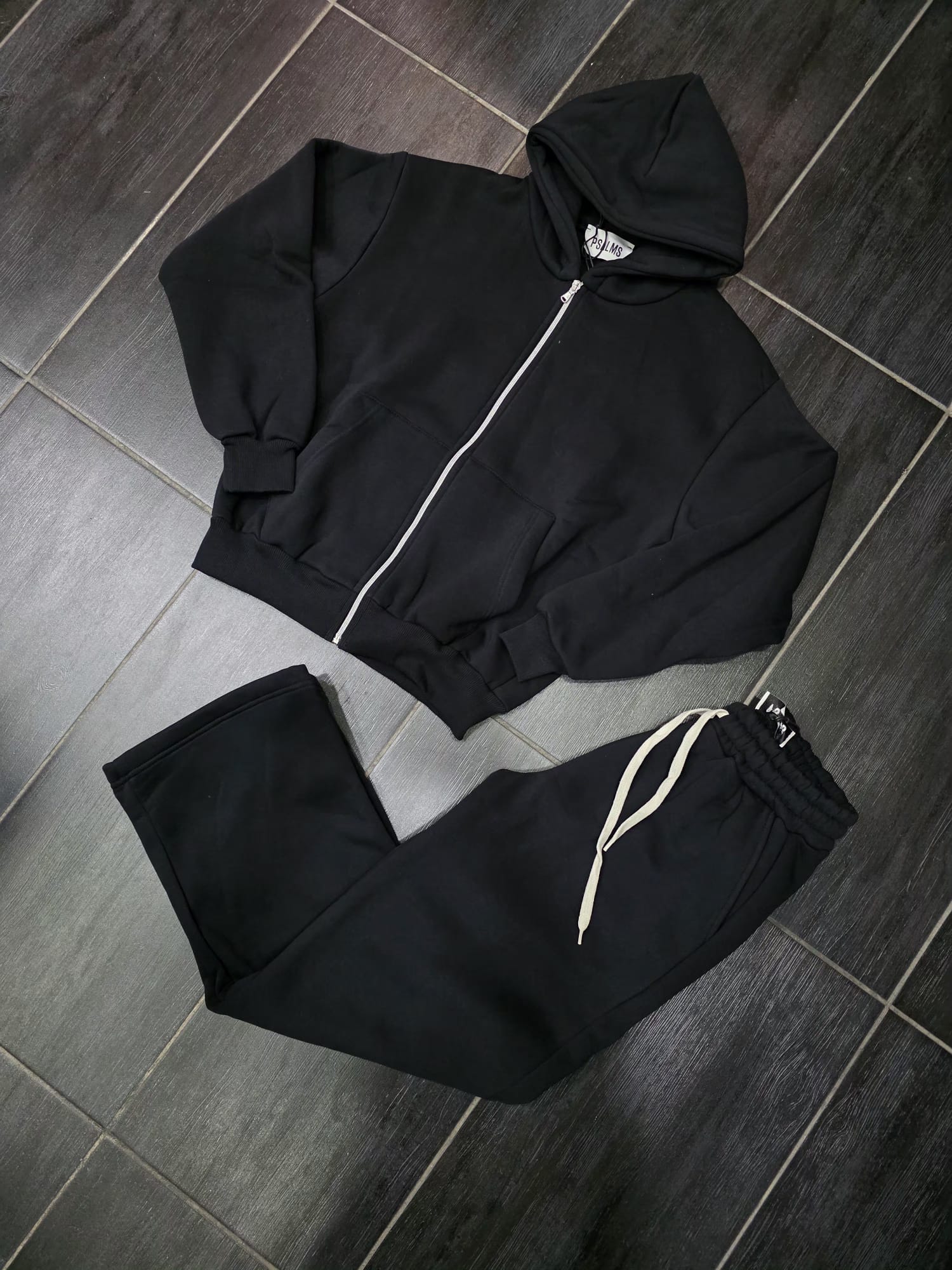 TUTA MOD BASIC ZIP 131