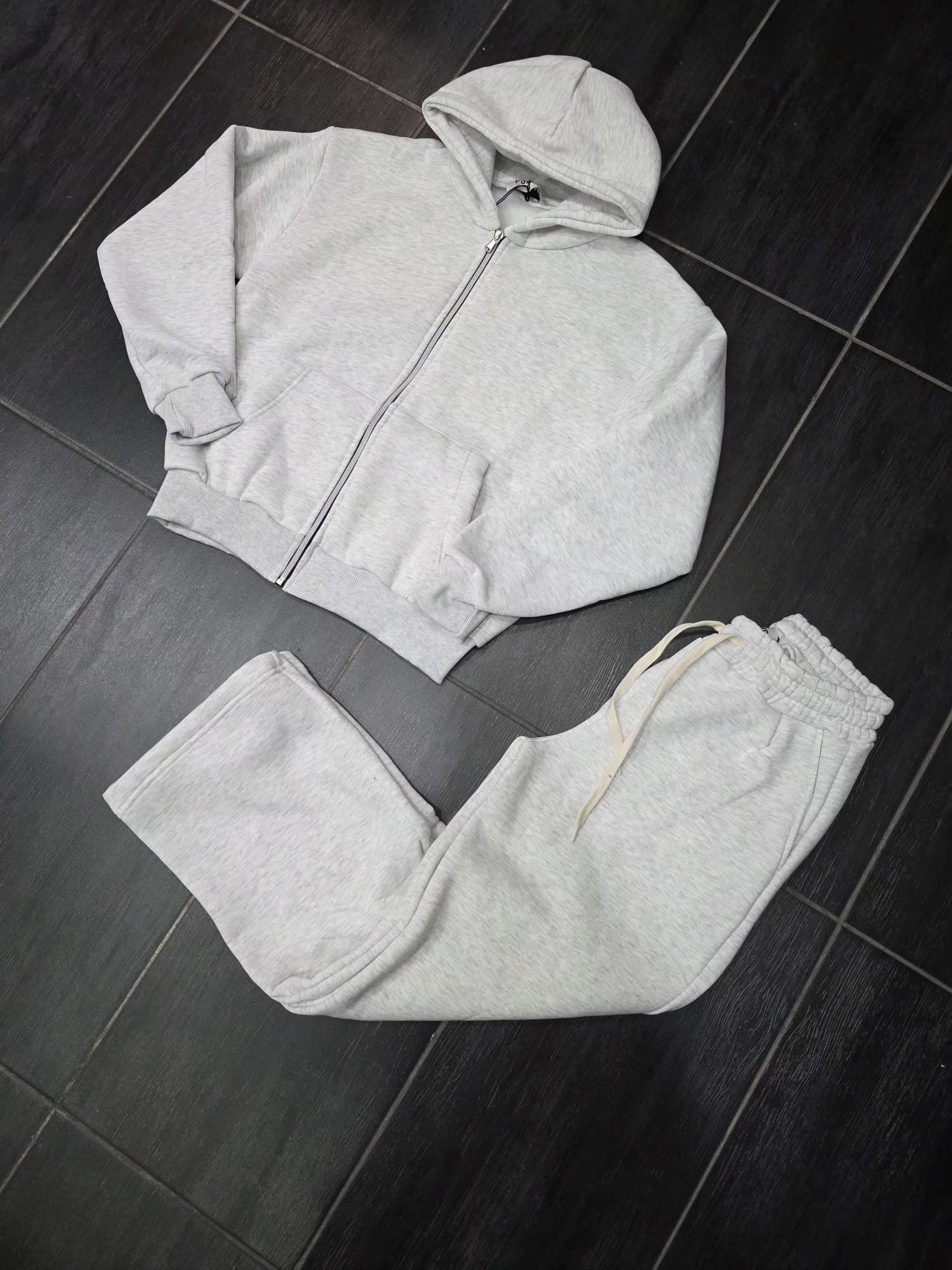 TUTA MOD BASIC ZIP 131