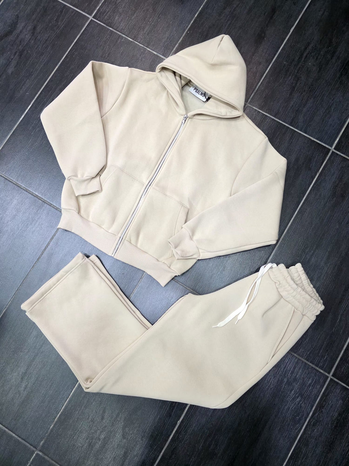 TUTA MOD BASIC ZIP 131