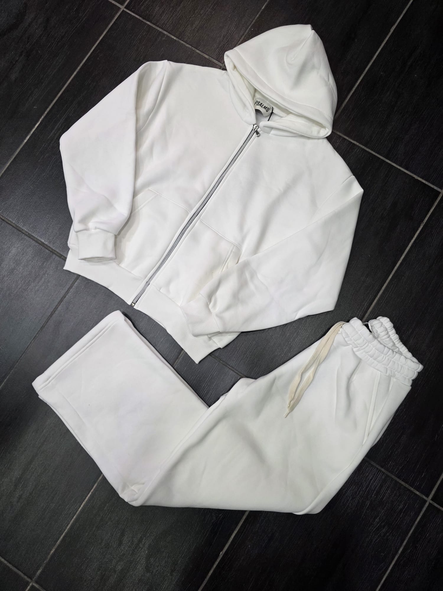 TUTA MOD BASIC ZIP 131