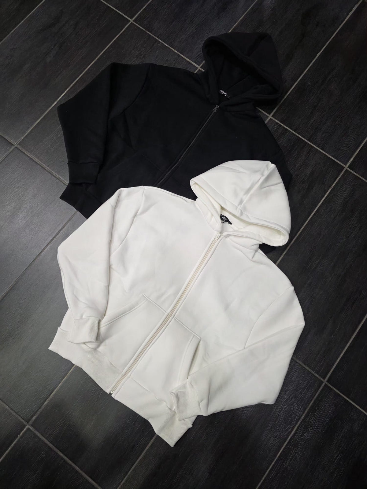 FELPA BASIC ZIP